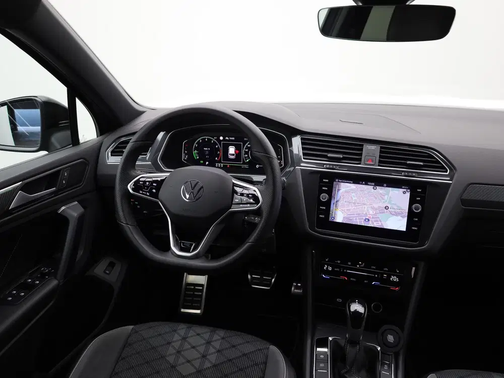 Volkswagen Tiguan 1.5 TSI R-Line Business+ uit 2023, foto 2