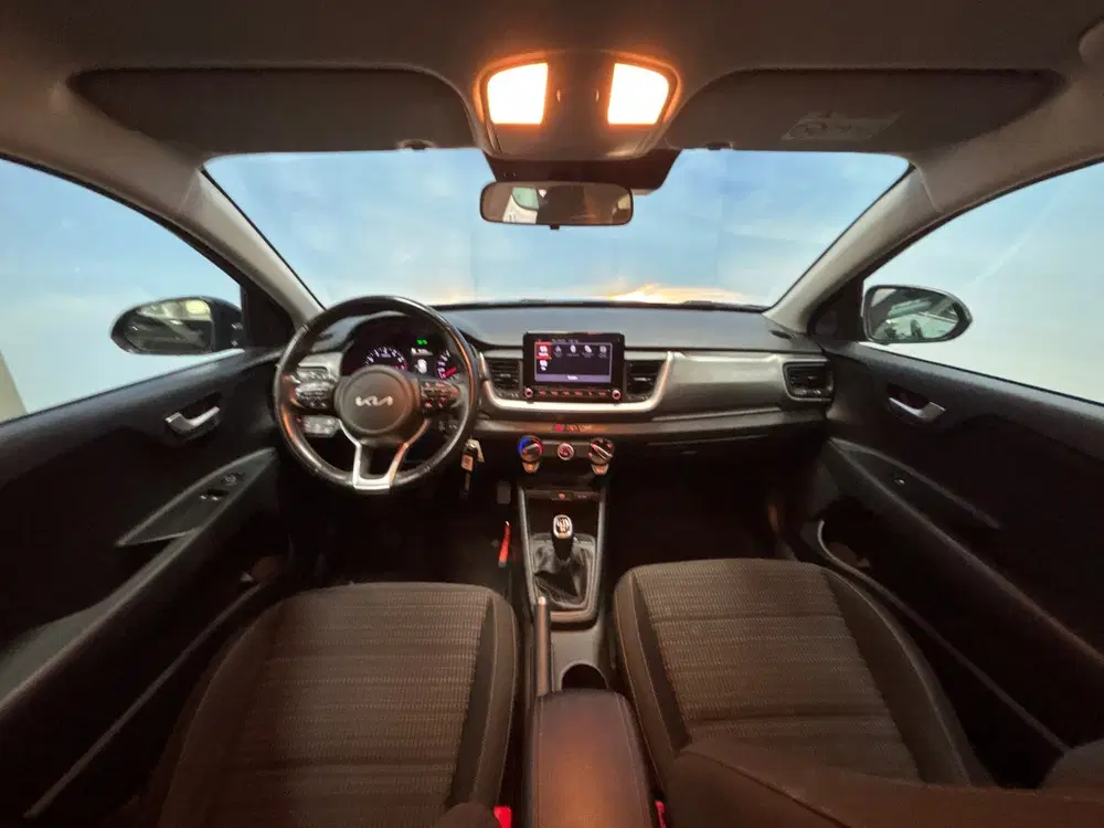 Kia Stonic 1.0 T-GDi MHEV DynamicLine LMV uit 2021, foto 2