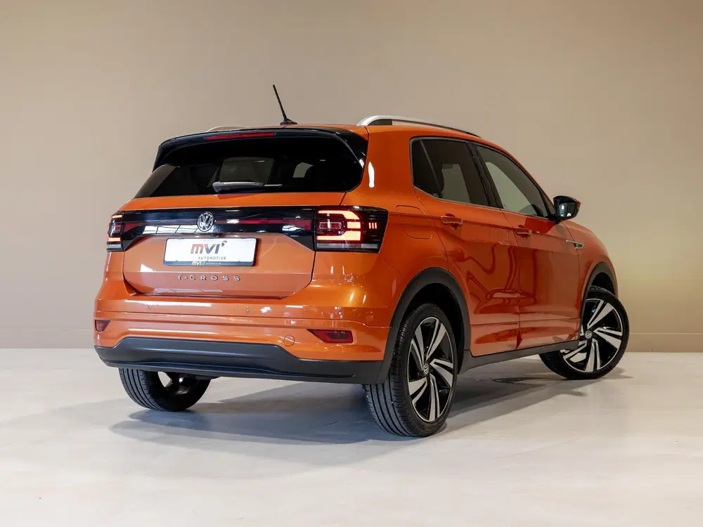 Volkswagen T-Cross 1.0 TSI 2x R-Line uit 2020, foto 2