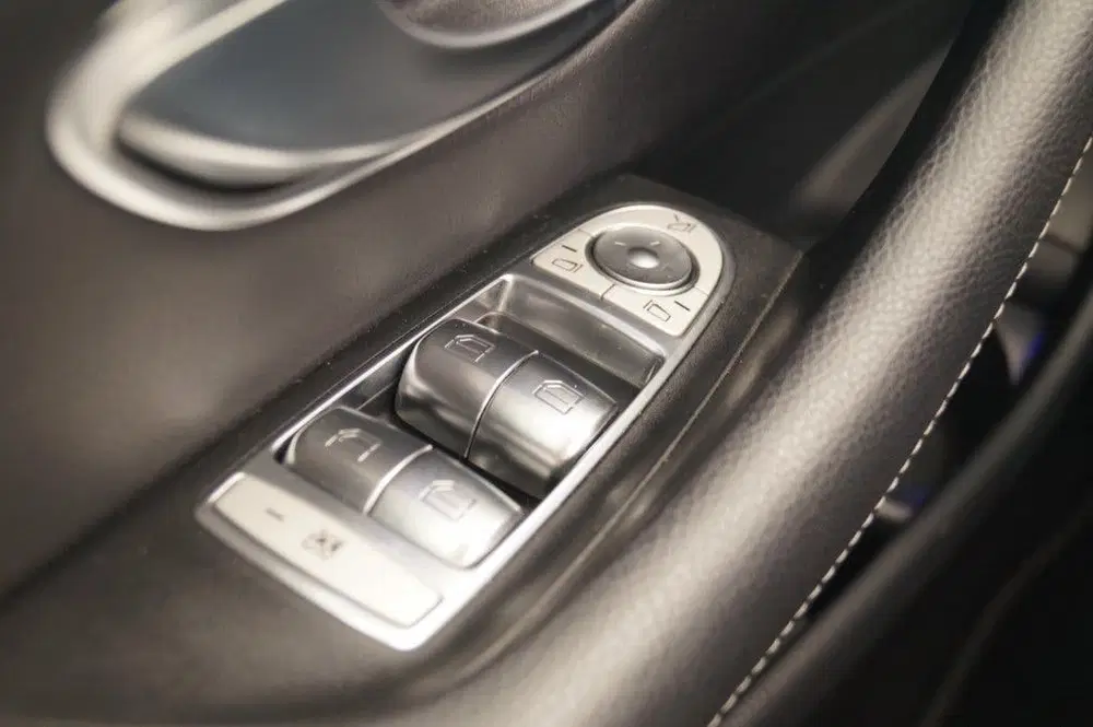 Mercedes-Benz E-Klasse 300de PHEV -LEER-PANO-BURMESTER-LUCHT uit 2022, foto 15