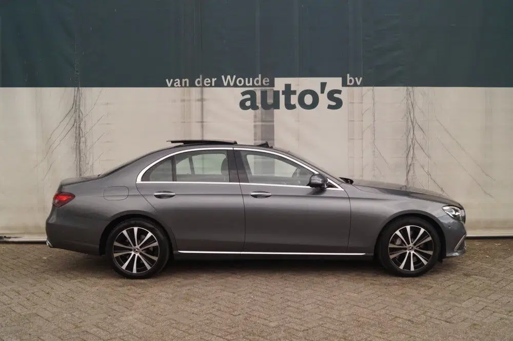Mercedes-Benz E-Klasse 300de PHEV -LEER-PANO-BURMESTER-LUCHT uit 2022, foto 2