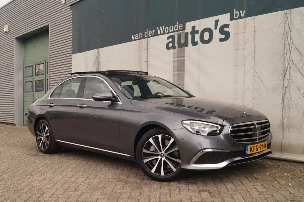 Mercedes-Benz E-Klasse 300de PHEV -LEER-PANO-BURMESTER-LUCHT uit 2022, foto 4