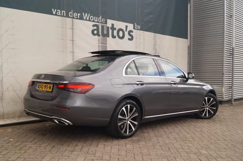 Mercedes-Benz E-Klasse 300de PHEV -LEER-PANO-BURMESTER-LUCHT uit 2022, foto 5