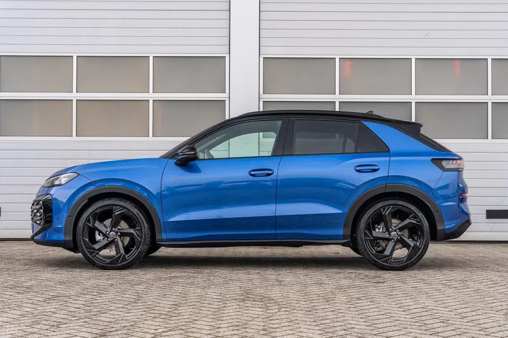 Volkswagen T-Roc 1.5 eTsi 150pk R-Line First Edition uit 2026, foto 12