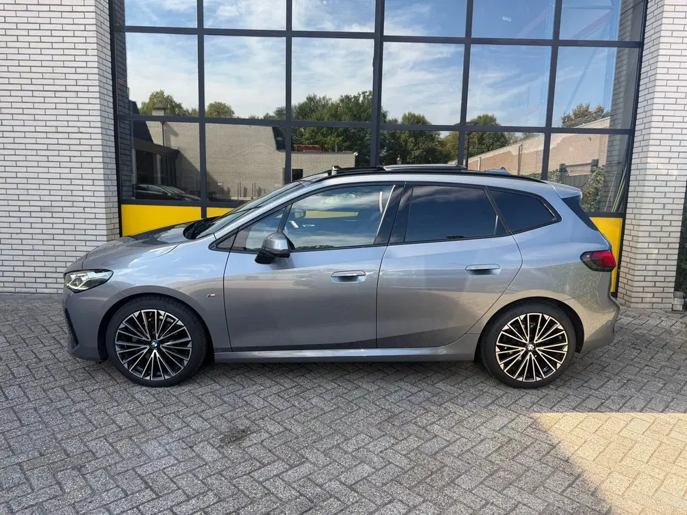 BMW 2-serie Active Tourer 360 camera uit 2025, foto 2