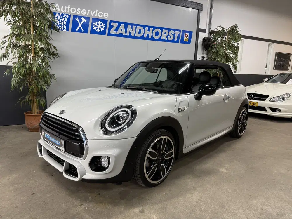 Mini Cabrio 1.5 Cooper Salt uit 2019
