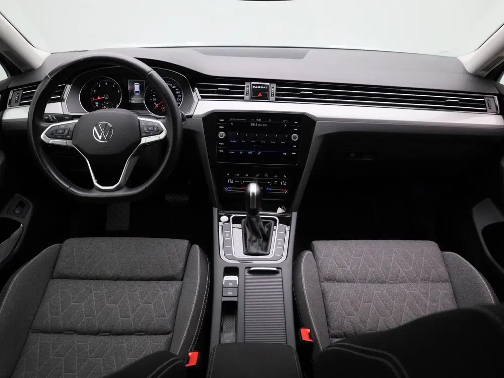 Volkswagen Passat 2.0 TSI Elegance Business AUTOMAAT uit 2023, foto 8