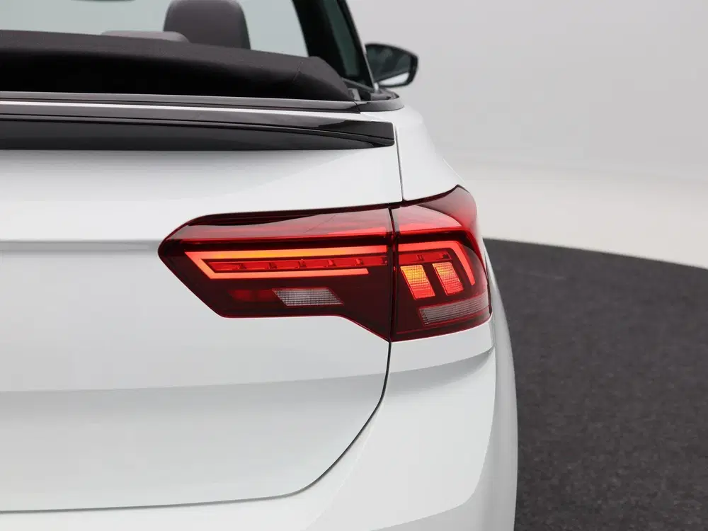 Volkswagen T-Roc 1.5 TSi 150 Pk Automaat R-Line uit 2022, foto 15