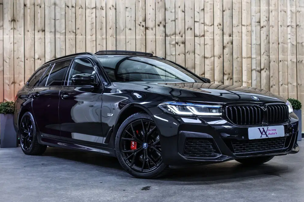 BMW 5-serie 530e xDrive M-Sport *Pano*Stoelventilati uit 2022, foto 14