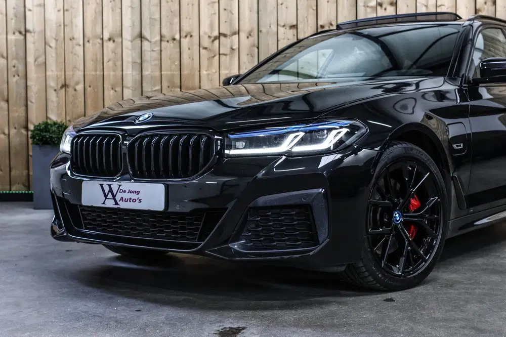 BMW 5-serie 530e xDrive M-Sport *Pano*Stoelventilati uit 2022, foto 5