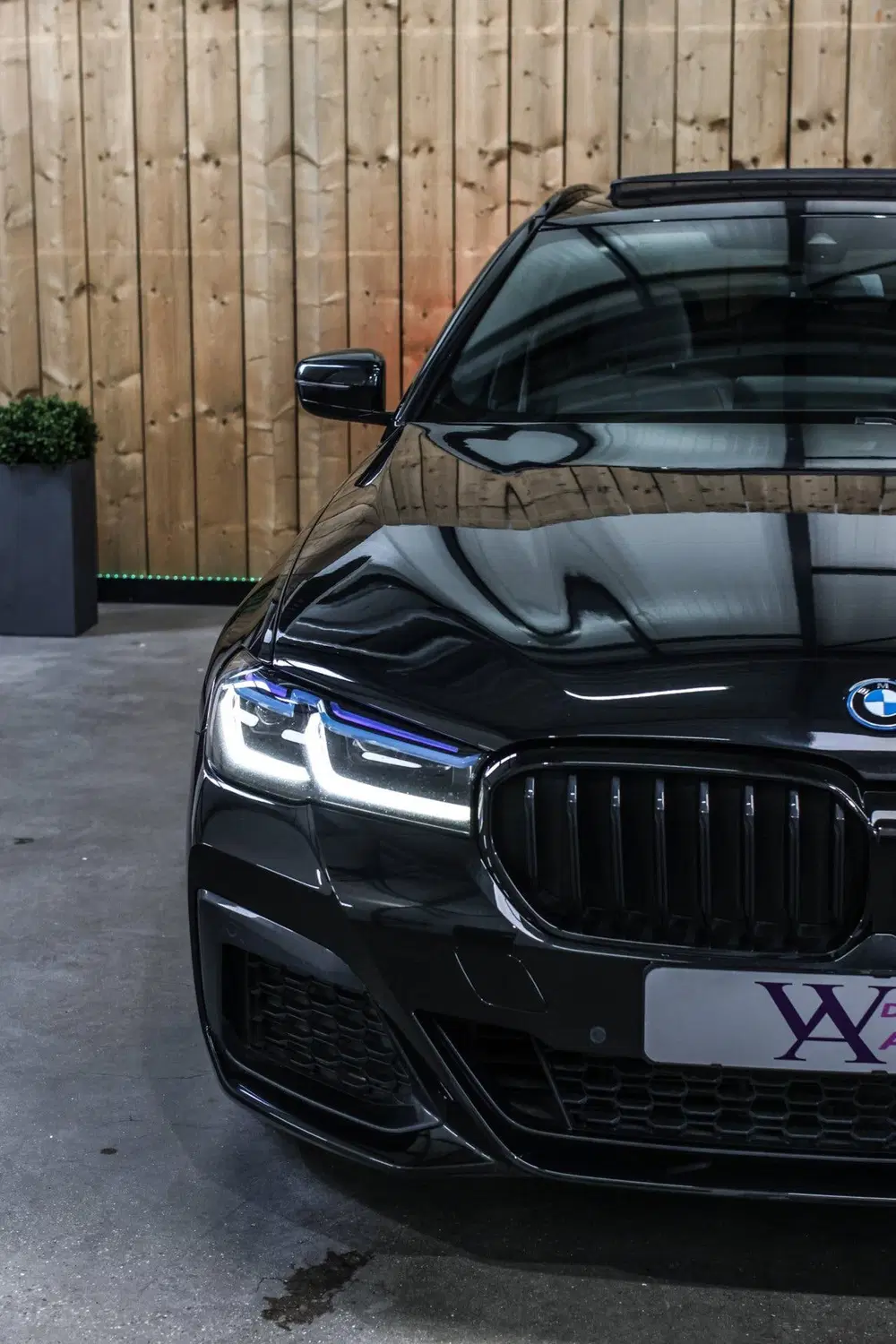 BMW 5-serie 530e xDrive M-Sport *Pano*Stoelventilati uit 2022, foto 8