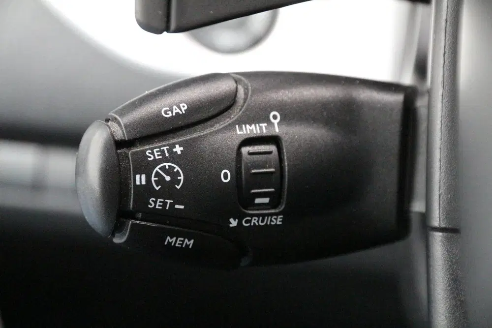 Opel Vivaro 2.0 CDTI 180 uit 2020, foto 13