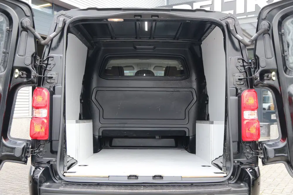 Opel Vivaro 2.0 CDTI 180 uit 2020, foto 3