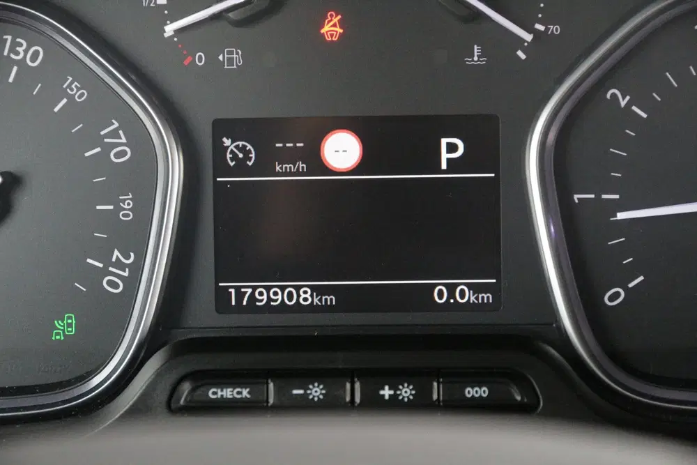 Opel Vivaro 2.0 CDTI 180 uit 2020, foto 6