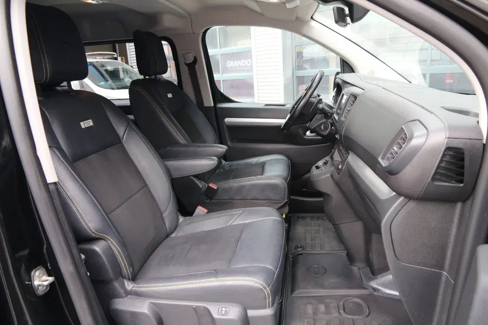 Opel Vivaro 2.0 CDTI 180 uit 2020, foto 9