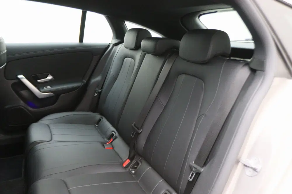Mercedes-Benz CLA 180 Business Solutio uit 2021, foto 12