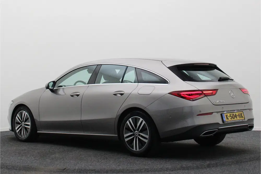 Mercedes-Benz CLA 180 Business Solutio uit 2021, foto 3