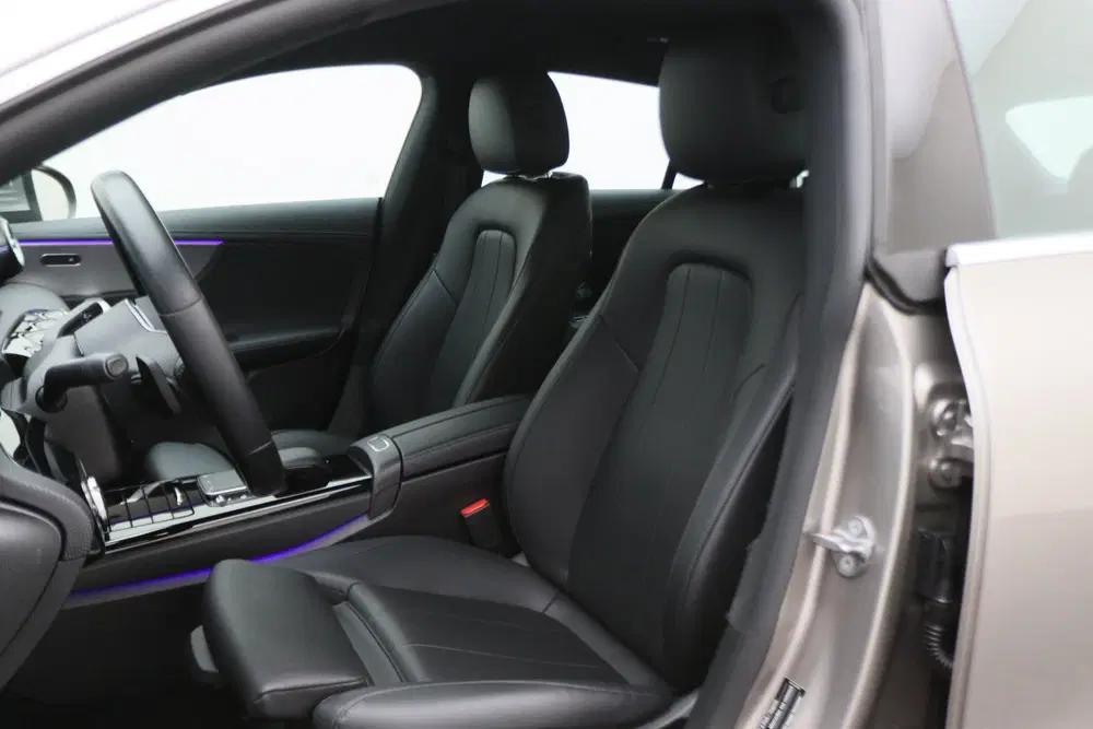 Mercedes-Benz CLA 180 Business Solutio uit 2021, foto 9