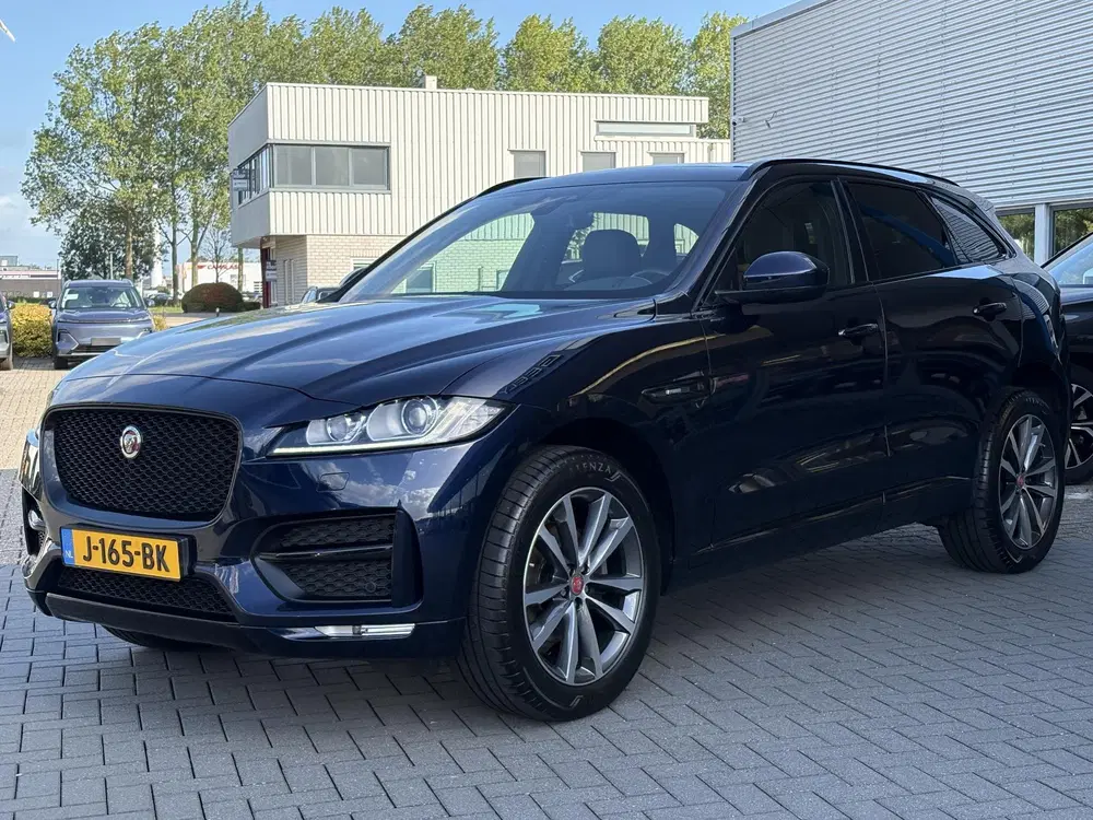 Jaguar F-Pace 2.0t AWD Prestige 250pk uit 2020, foto 3