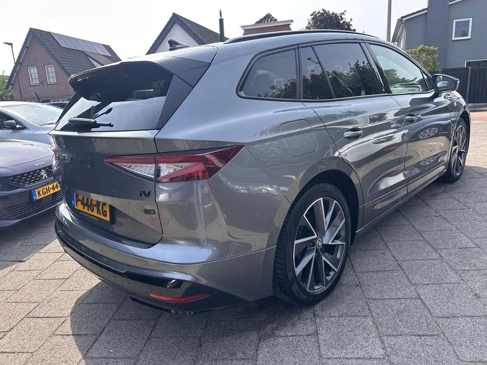 Skoda Enyaq 60 Sportline uit 2022, foto 7