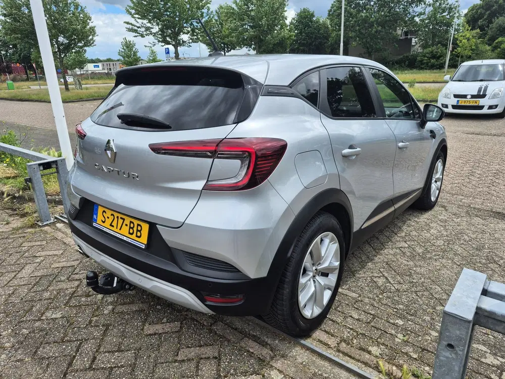 Renault Captur 1.3 TCe 140 Zen trekhaak (bj 2021) uit 2021, foto 3