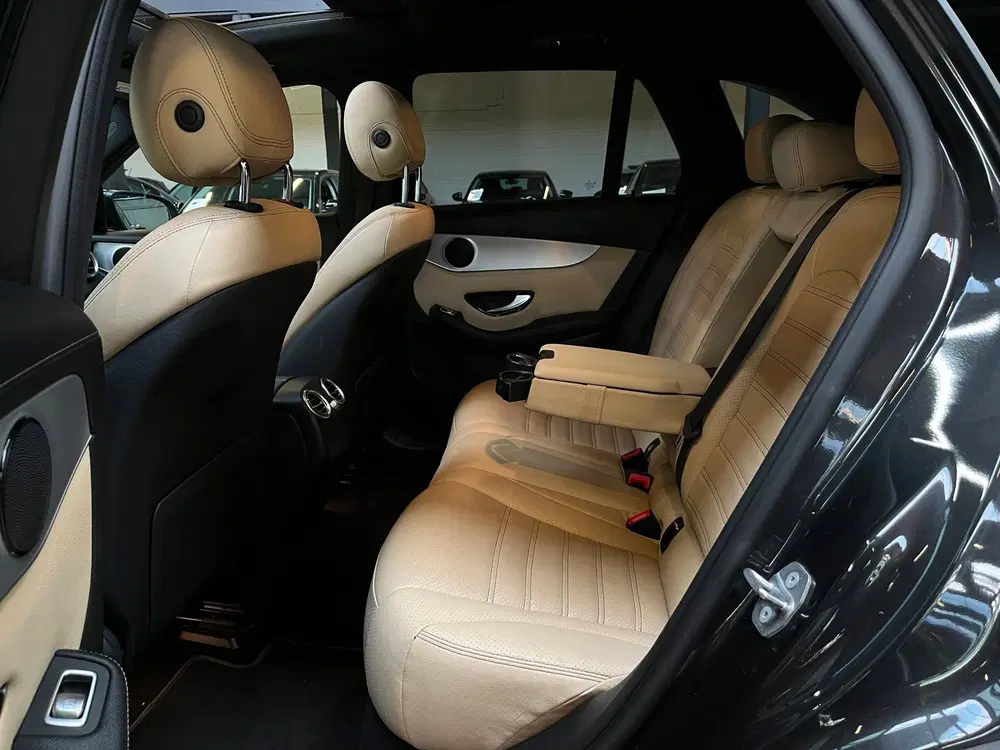 Mercedes-Benz GLC 200 4MATIC AMG Line Pano uit 2019, foto 15