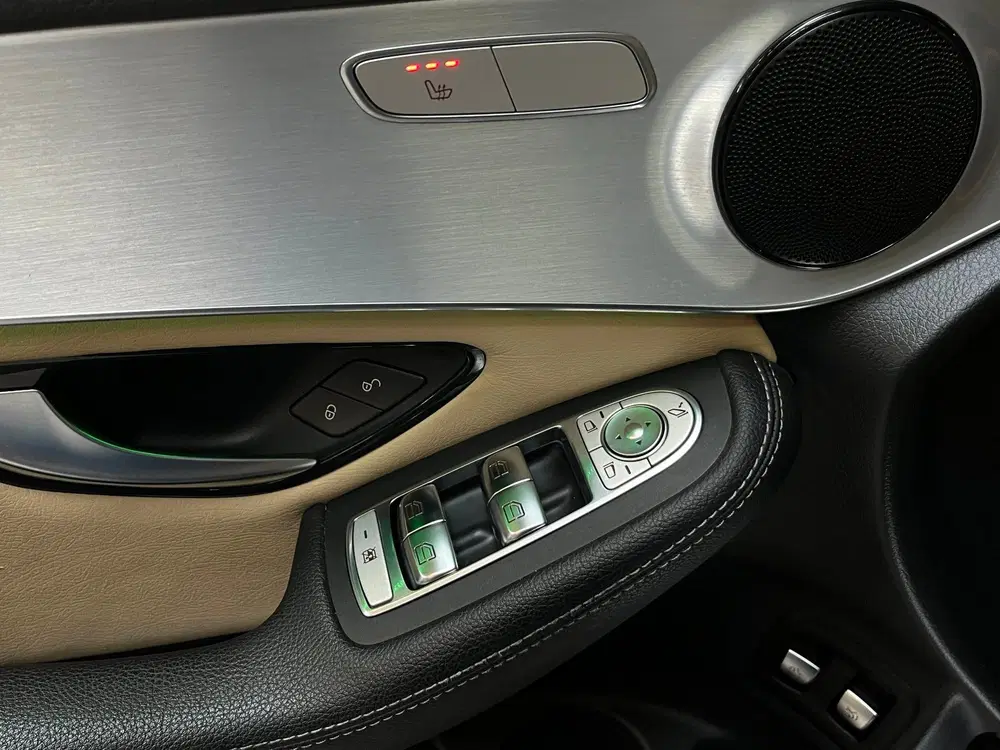 Mercedes-Benz GLC 200 4MATIC AMG Line Pano uit 2019, foto 8