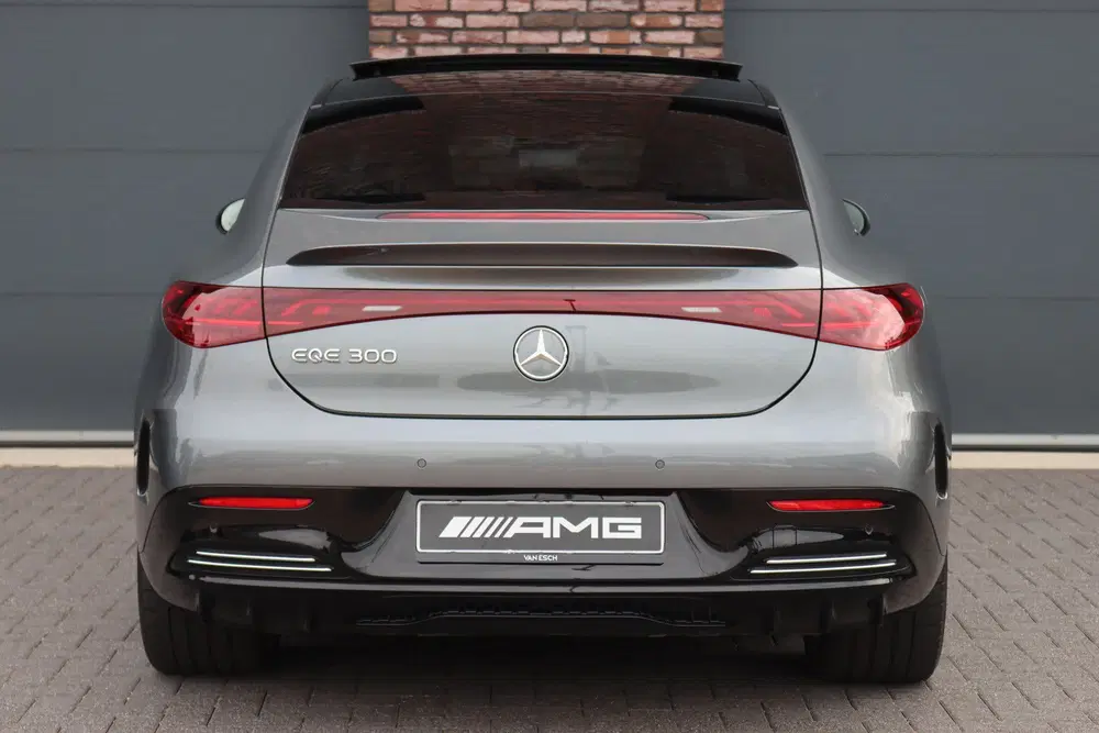 Mercedes-Benz EQE 300 AMG Line 90 kWh uit 2025, foto 15