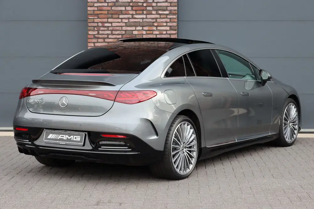 Mercedes-Benz EQE 300 AMG Line 90 kWh uit 2025, foto 7
