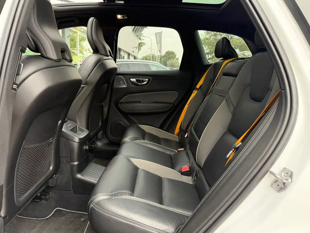 Volvo XC60 2.0 T8 Twin Engine AWD Polestar Engineered uit 2020, foto 10