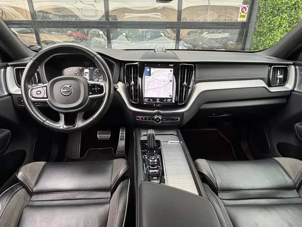 Volvo XC60 2.0 T8 Twin Engine AWD Polestar Engineered uit 2020, foto 13