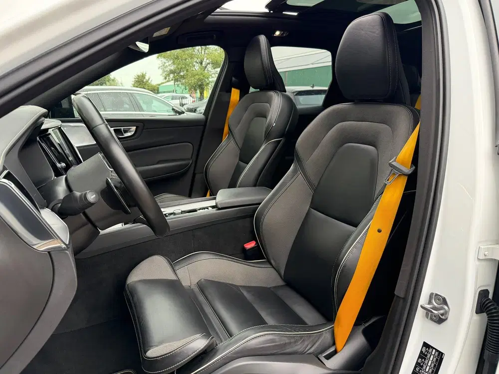 Volvo XC60 2.0 T8 Twin Engine AWD Polestar Engineered uit 2020, foto 9