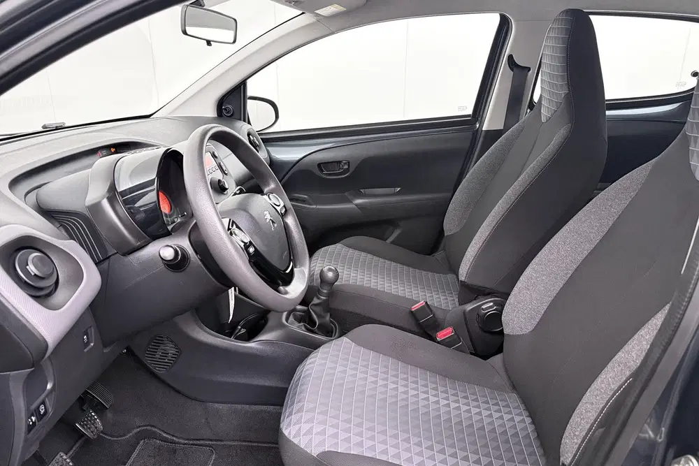 Peugeot 108 1.0 e-VTi Active LED Bluetooth DAB Start uit 2021, foto 10