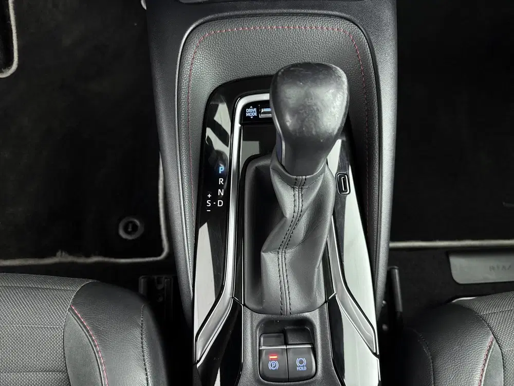 Toyota Corolla 2.0 Hybrid Executive Limited uit 2019, foto 10