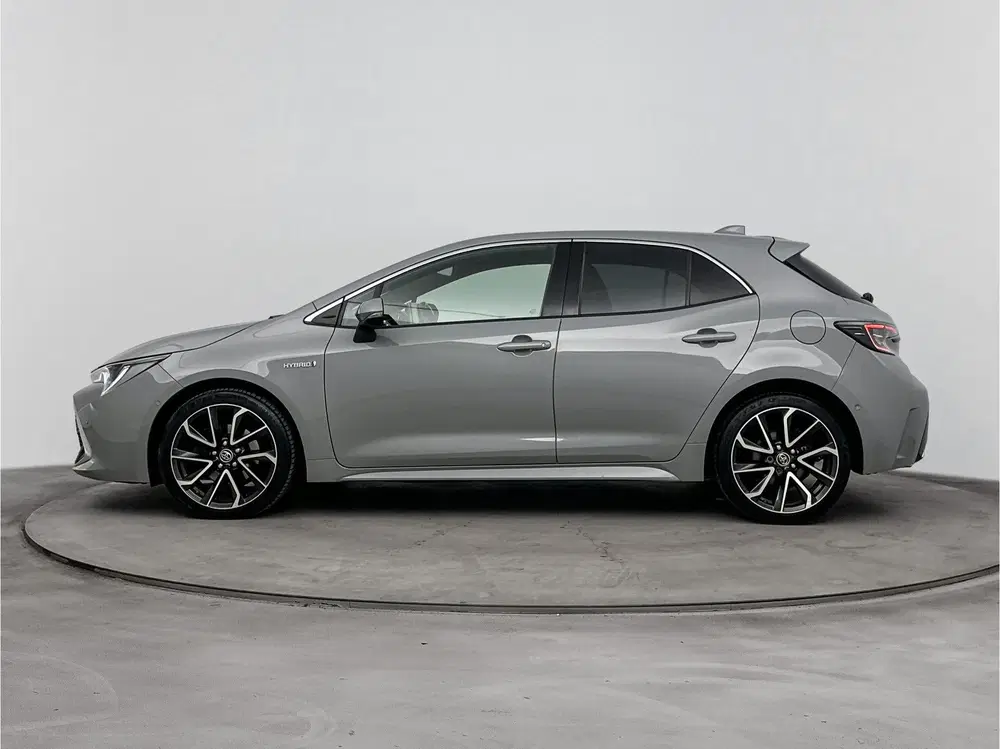 Toyota Corolla 2.0 Hybrid Executive Limited uit 2019, foto 3