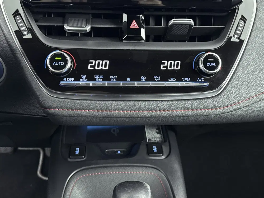 Toyota Corolla 2.0 Hybrid Executive Limited uit 2019, foto 9