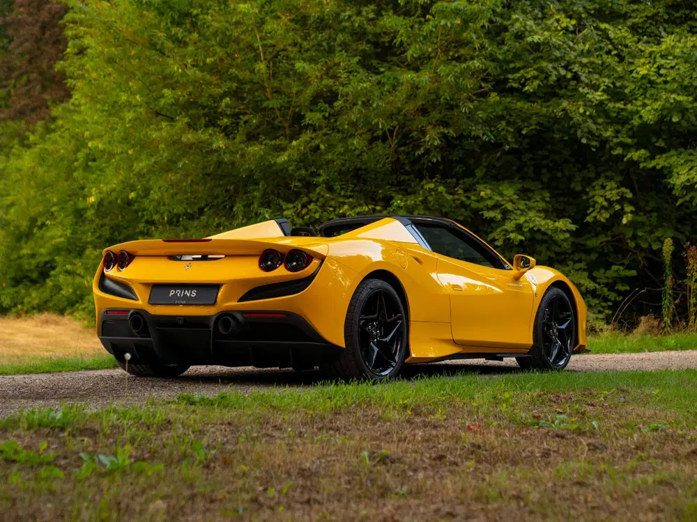Ferrari F8 Spider 3.9 V8 HELE uit 2022, foto 4