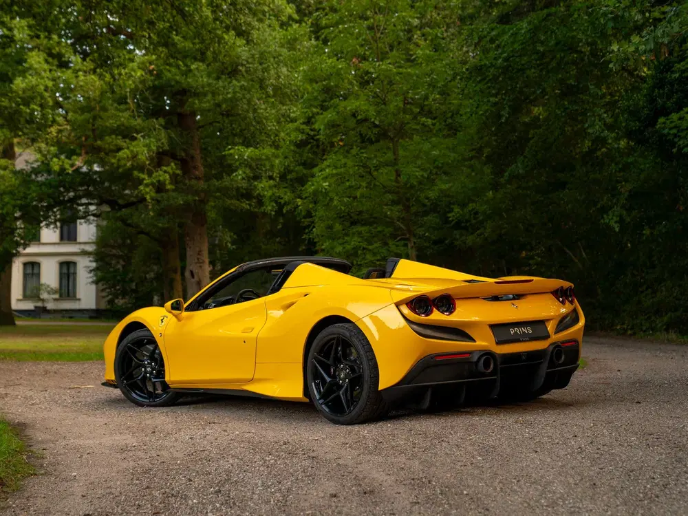 Ferrari F8 Spider 3.9 V8 HELE uit 2022, foto 6
