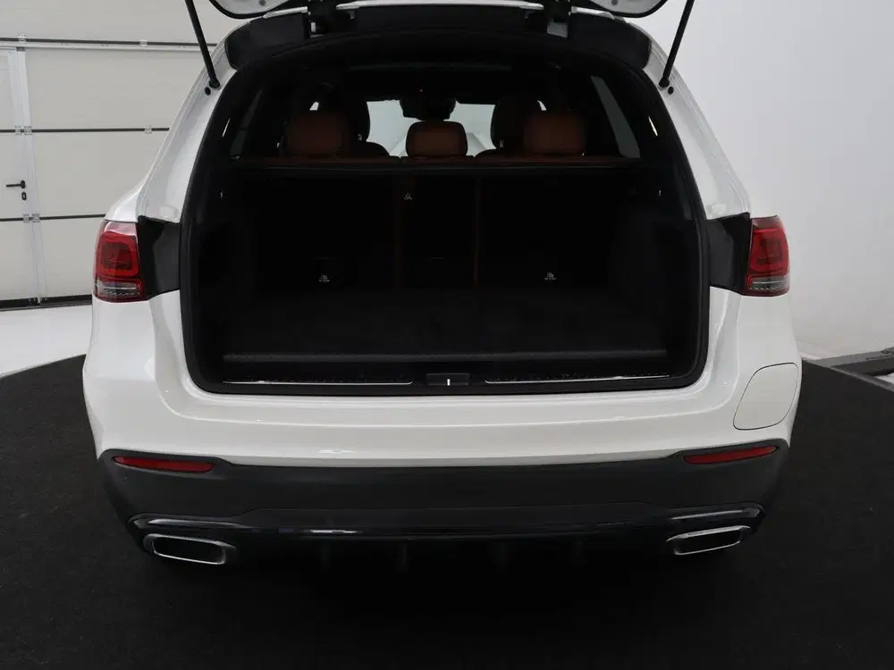 Mercedes-Benz GLC 4MATIC Business Solution AMG uit 2021, foto 12