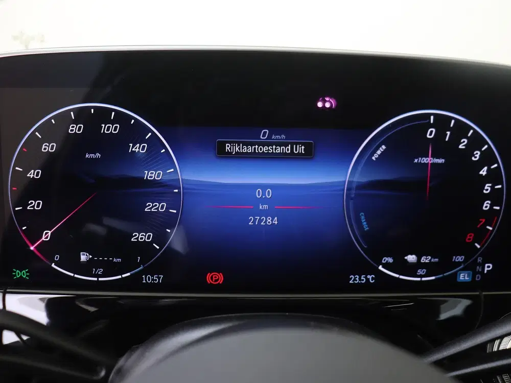 Mercedes-Benz E-Klasse 300 e AMG Line Panoramadak uit 2026, foto 11