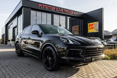 Porsche Cayenne Cayenne Coupé 3.0 E-Hybrid uit 2021