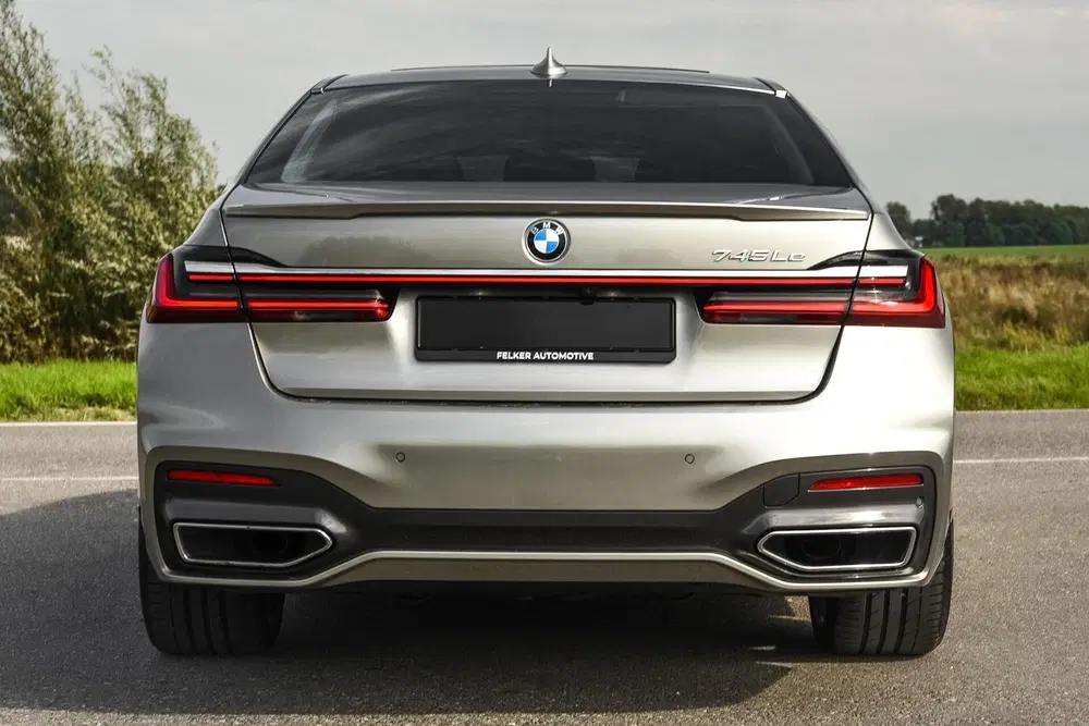 BMW 7-serie 745Le High Executive uit 2020, foto 13