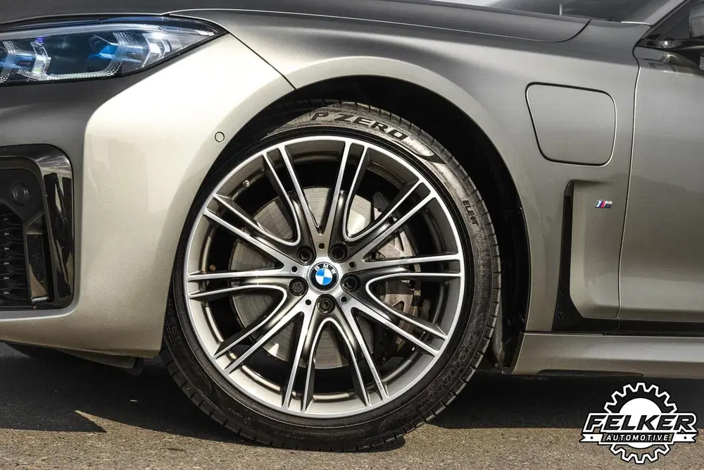 BMW 7-serie 745Le High Executive uit 2020, foto 2