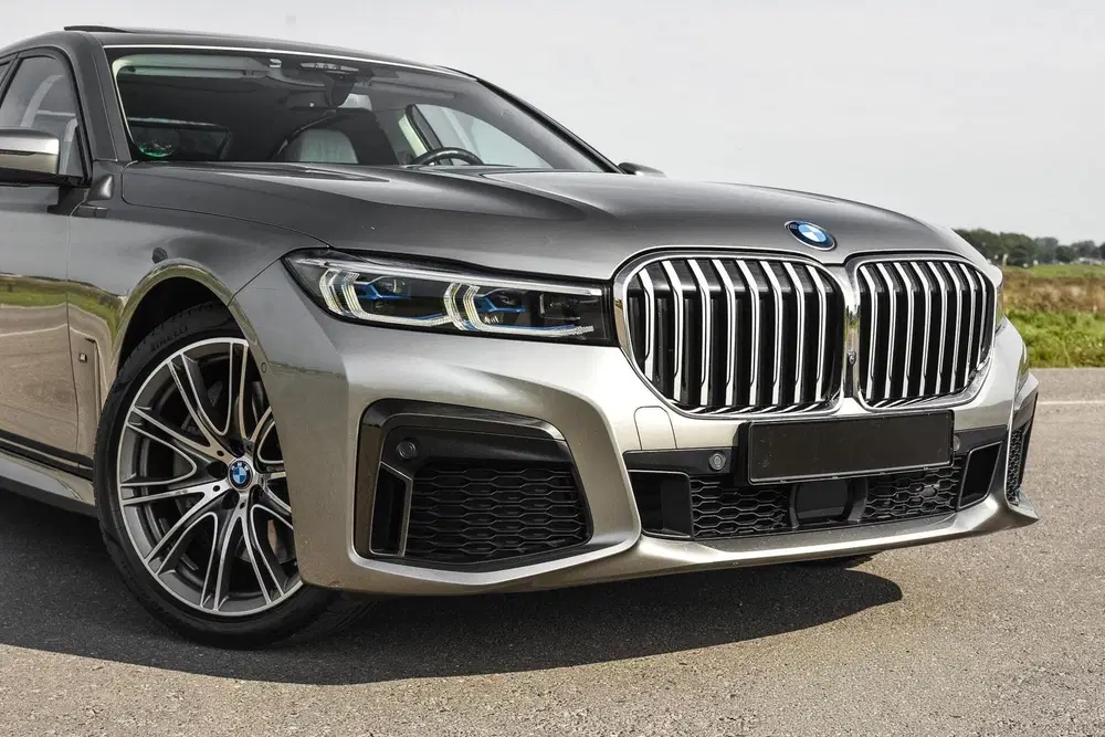 BMW 7-serie 745Le High Executive uit 2020, foto 6