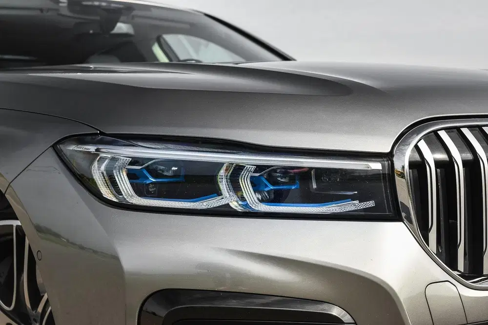 BMW 7-serie 745Le High Executive uit 2020, foto 8