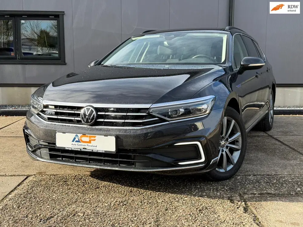 Volkswagen Passat 1.4 TSI PHEV GTE Business uit 2021