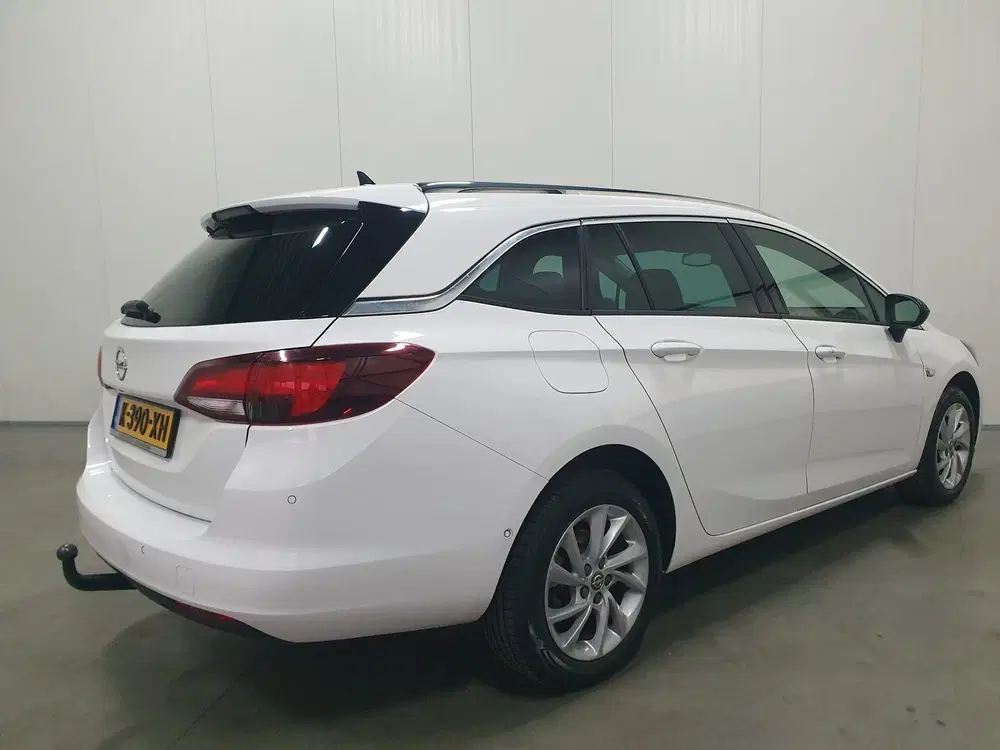 Opel Astra 1.2 Elegance PDC uit 2021, foto 2