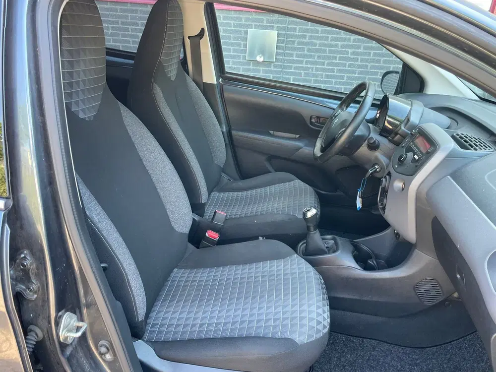 Peugeot 108 1.0 e-VTi Active uit 2021, foto 10
