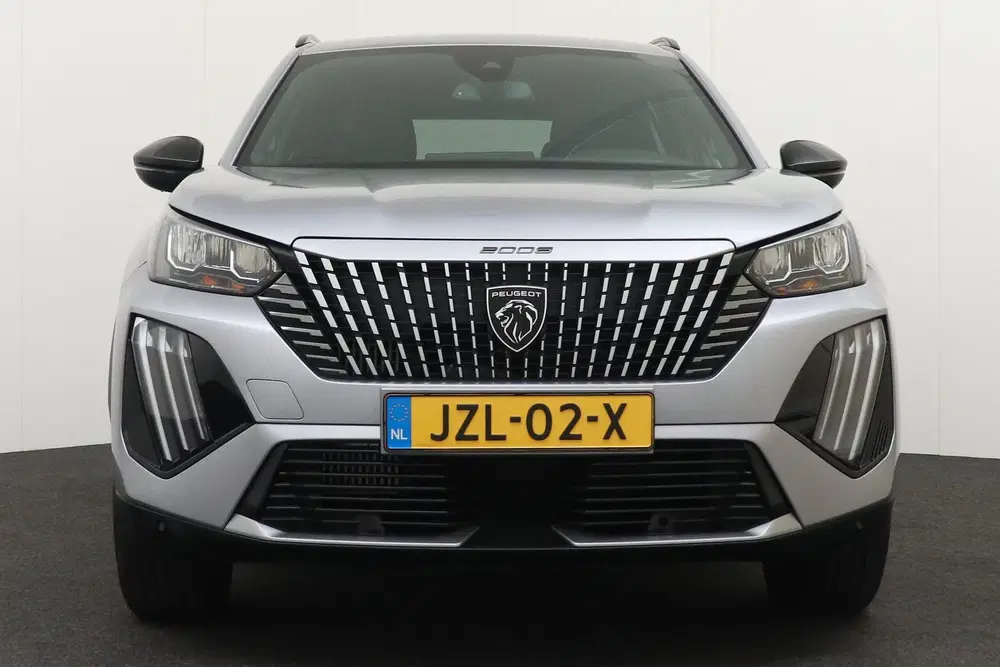 Peugeot 2008 167 PK Aut. Hybrid Allure Half-Leder Clima uit 2025, foto 3