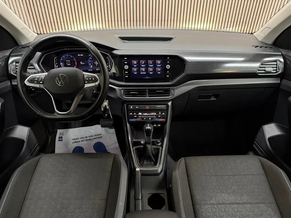 Volkswagen T-Cross 1.0 TSI Life 2022 DSG LED VIRTUAL CRUISE uit 2022, foto 14